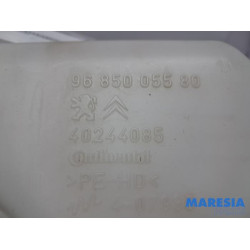 Peugeot - 3008 - Scheibensprühertank vorne