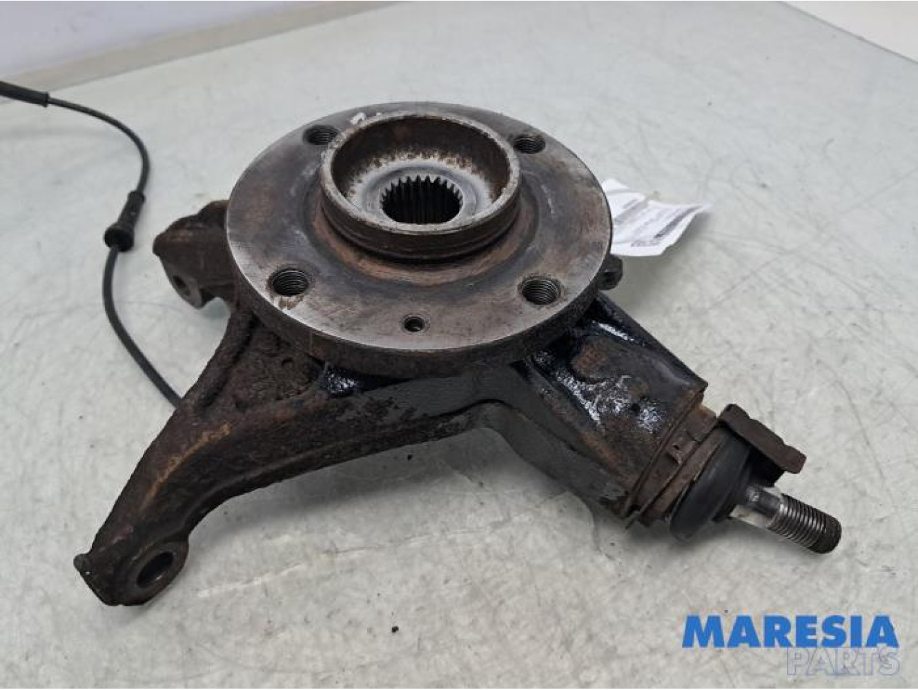 Peugeot - 3008 - Achsschenkel rechts vorne