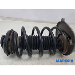 Peugeot - 3008 - Stoßdämpferstrebe links vorne