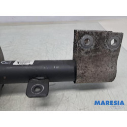 Peugeot - 3008 - Stoßdämpferstrebe rechts vorne