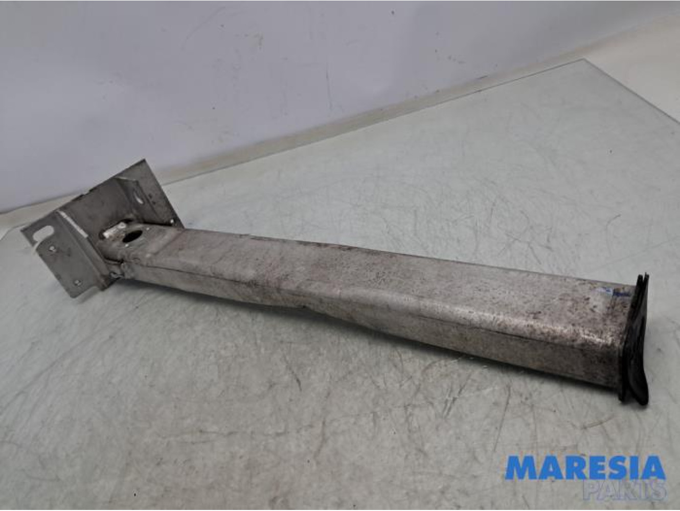 Peugeot - 3008 - Vorderteilstütze
