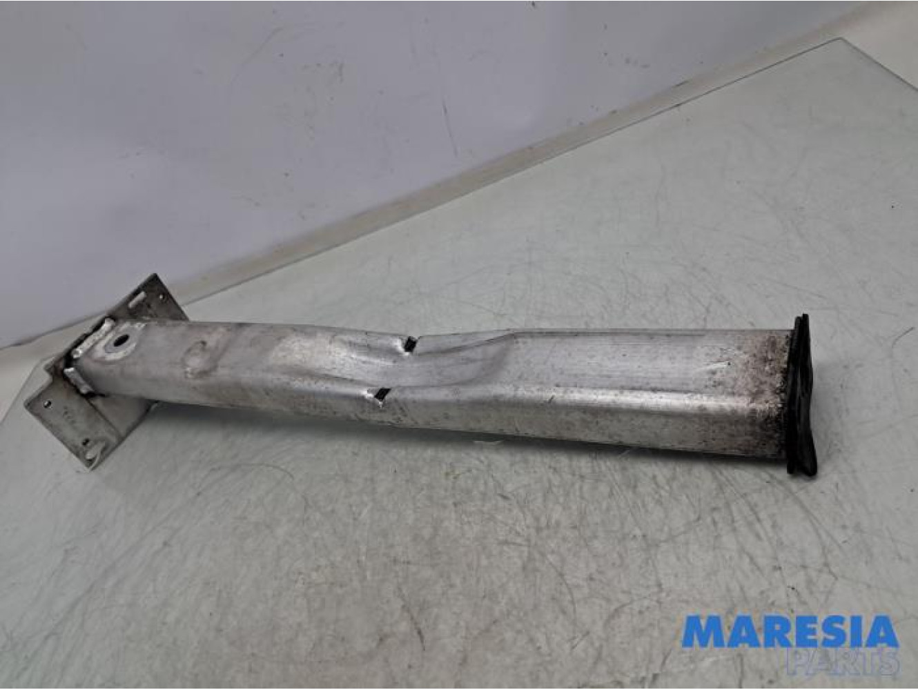 Peugeot - 3008 - Vorderteilstütze