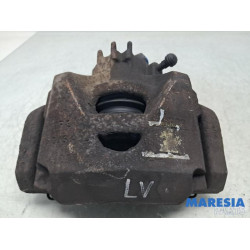 Peugeot - 3008 - Bremszange links vorne