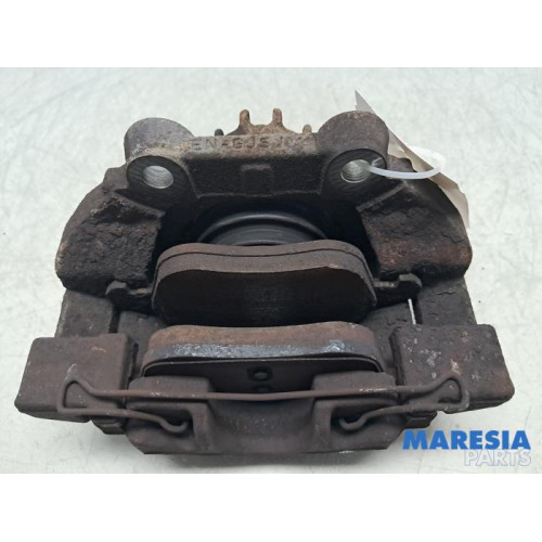 Peugeot - 3008 - Remklauw (Tang) links-voor