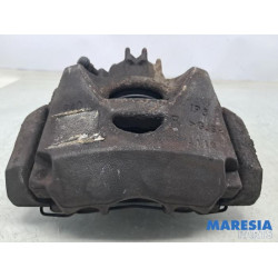 Peugeot - 3008 - Bremszange rechts vorne