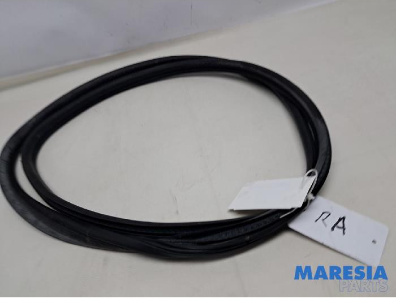 Peugeot - 3008 - Türgummi 4-türig rechts hinten