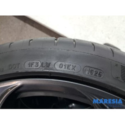 Alfa Romeo - Giulia - Sportvelgenset + banden