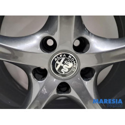 Alfa Romeo - Giulia - Sportvelgenset + banden