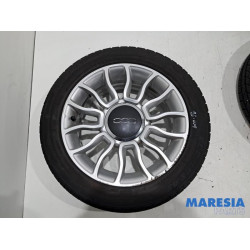 Fiat - 500 - Sportvelgenset + banden