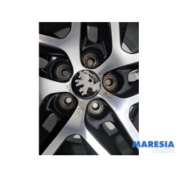 Peugeot - 308 - Velgen set + winterbanden