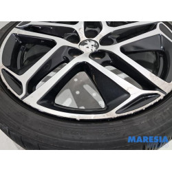 Peugeot - 308 - Velgen set + winterbanden