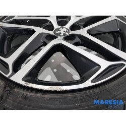 Peugeot - 308 - Velgen set + winterbanden