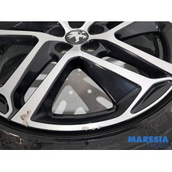 Peugeot - 308 - Velgen set + winterbanden