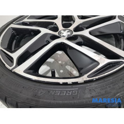 Peugeot - 308 - Velgen set + winterbanden