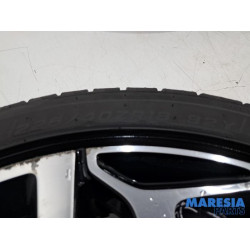 Peugeot - 308 - Velgen set + winterbanden