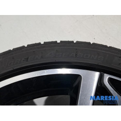 Peugeot - 308 - Velgen set + winterbanden