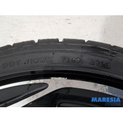 Peugeot - 308 - Velgen set + winterbanden