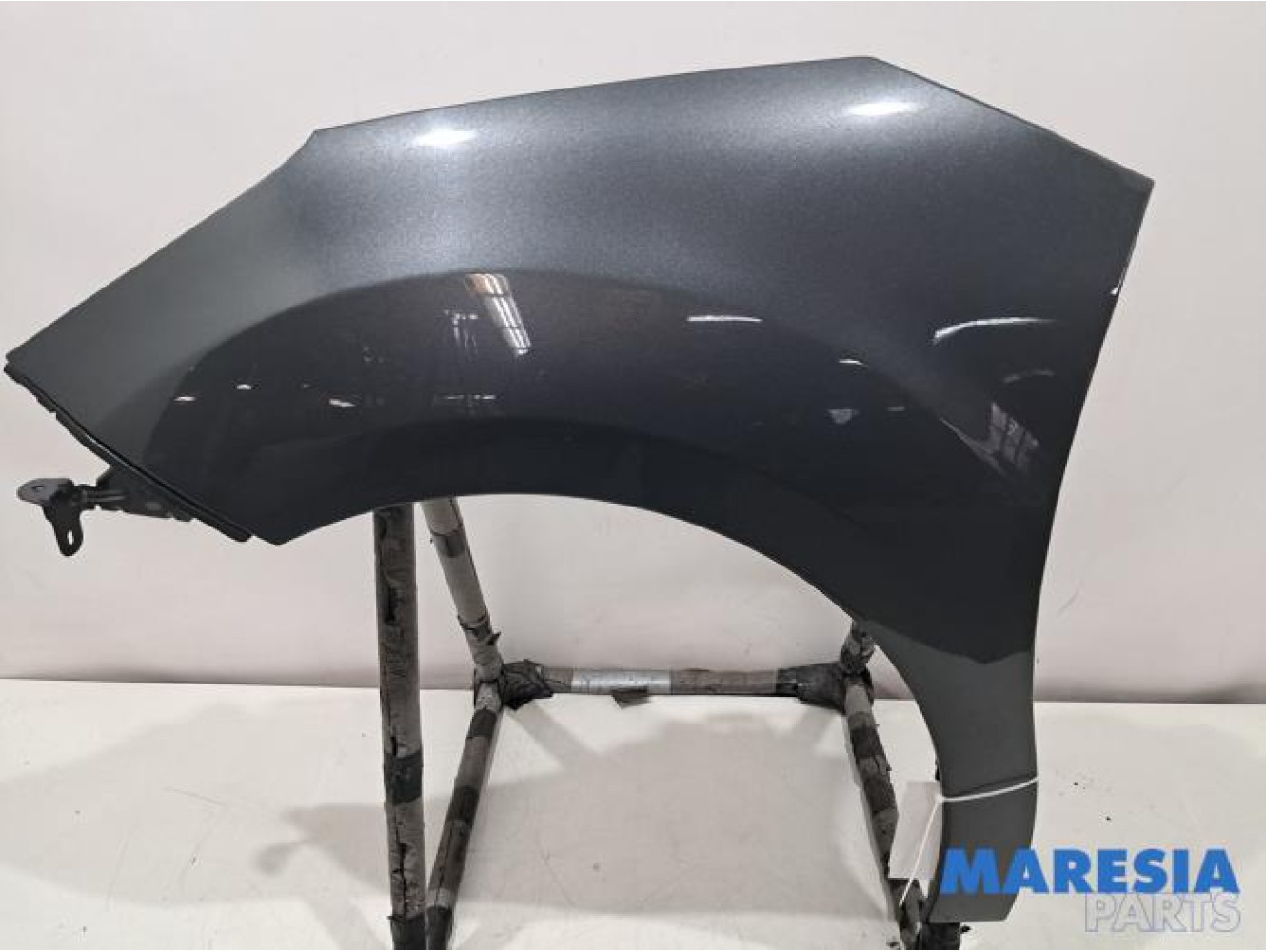 Citroen - C3 - Front wing, left