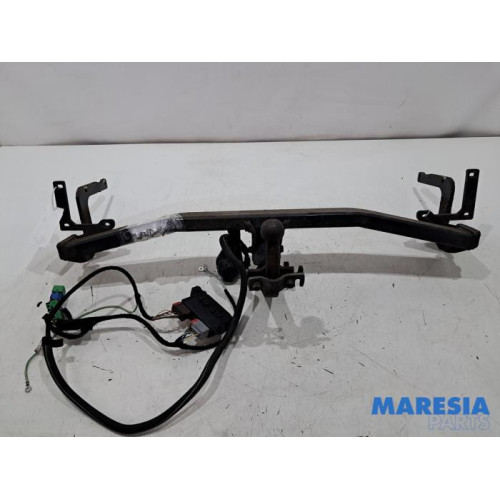 Peugeot - 308 - Crochet d'attelage