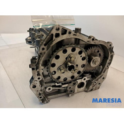 Opel - Vivaro - Cilinderkop