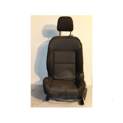 Peugeot - 207 - Seat, left