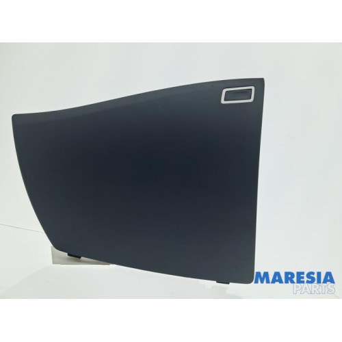 Citroen - C4 Picasso - Dashboard cover / flap