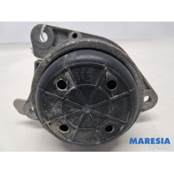 Alfa Romeo - Giulia - Motorsteun