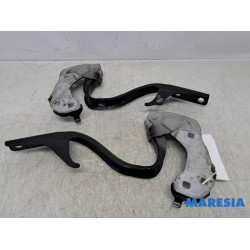 Fiat - 500 - Motorhaube Scharnier