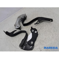 Fiat - 500 - Motorhaube Scharnier