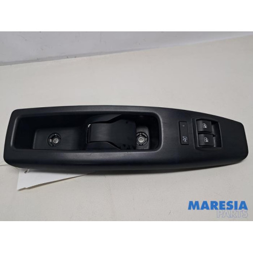 Opel - Combo - Multi-functional window switch