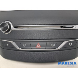Peugeot - 308 - Radiobedienfeld
