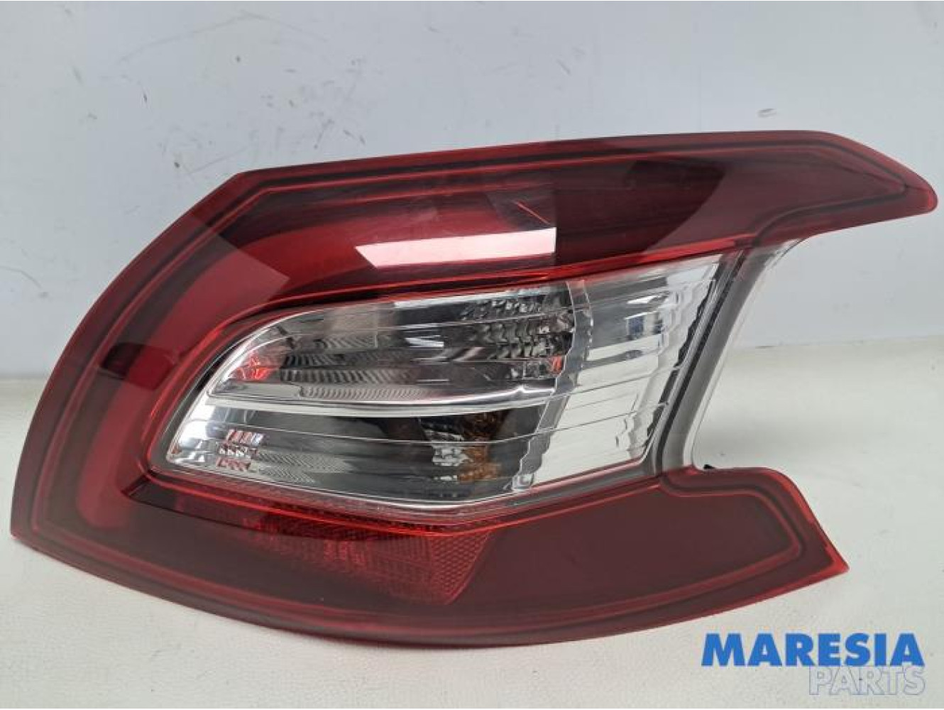 Peugeot - 308 - Feu arrière droit