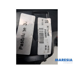 Peugeot - 308 - Taillight, right