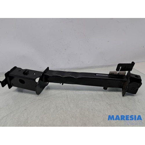 Renault - Megane - Front part support