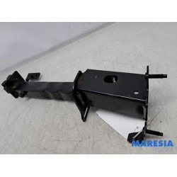 Renault - Megane - Front part support
