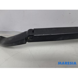 Renault - Megane - Ruitenwisserarm voor