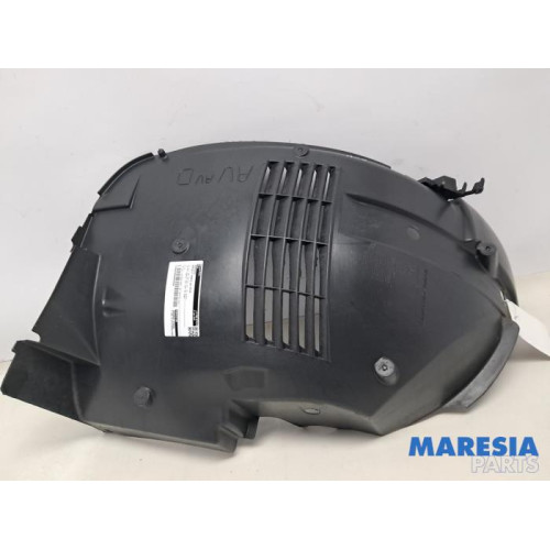 Renault - Trafic - Wheel arch liner