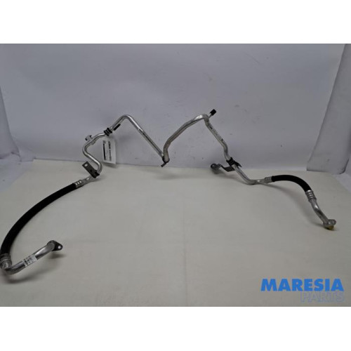 Renault - Trafic - Air conditioning line