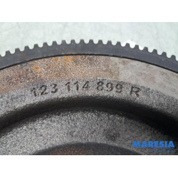 Renault - Clio - Vliegwiel