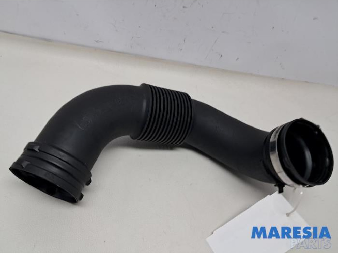 Renault - Trafic - Aanzuigslang Lucht