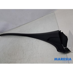 Renault - Trafic - Voorruitlijst