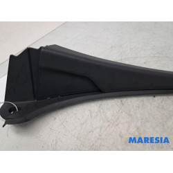 Renault - Trafic - Voorruitlijst