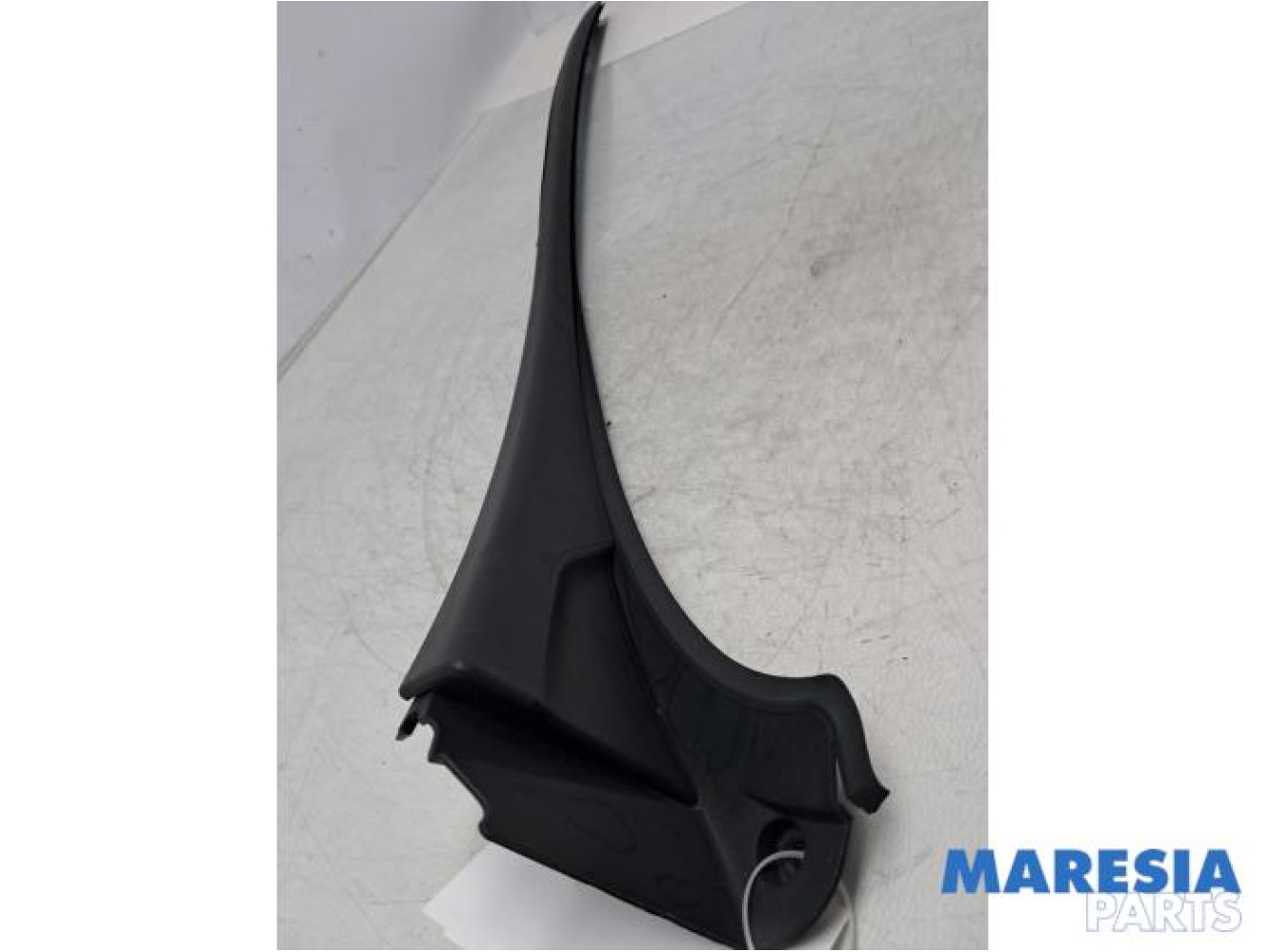 Renault - Trafic - Voorruitlijst