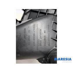 Renault - Trafic - Luchtfilterhuis