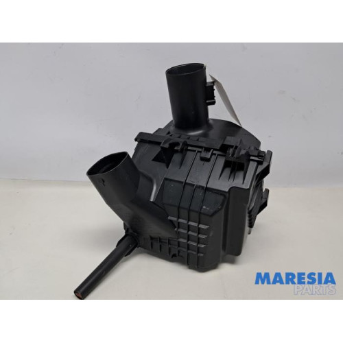 Renault - Trafic - Luchtfilterhuis