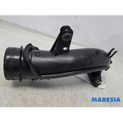 Renault - Trafic - Aanzuigslang Lucht