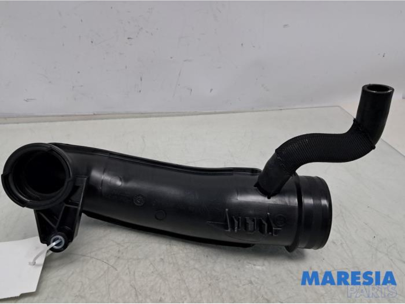 Renault - Trafic - Aanzuigslang Lucht