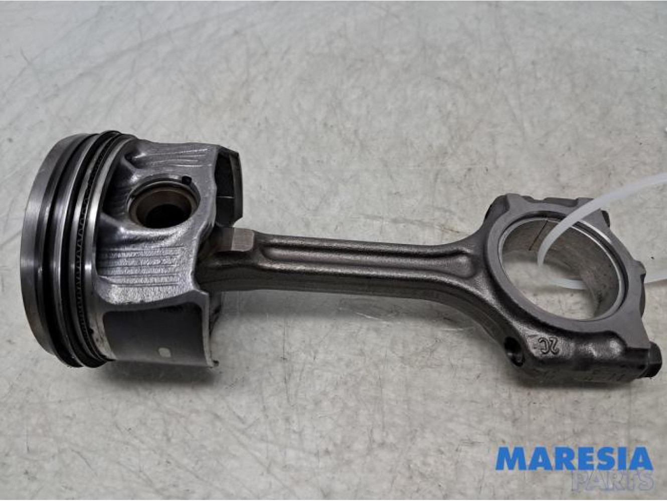 Renault - Clio - Connecting rod