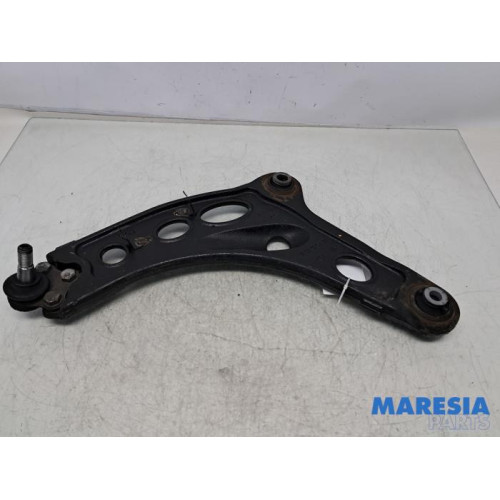 Renault - Trafic - Front lower wishbone, left