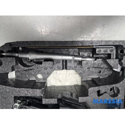 Citroen - C4 Picasso - Jack set